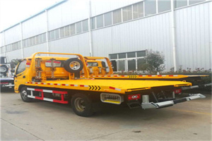 海南区附近拖车救援搭电