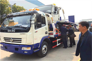 海南区汽车道路救援拖车价格